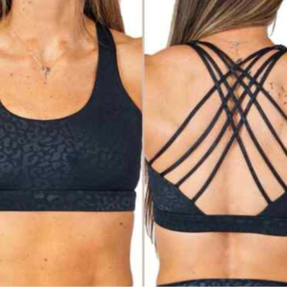 CVG Black Leopard Butterfly Back Sports Bra Size M